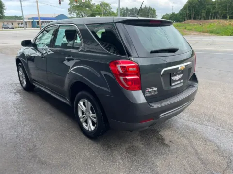 More photos of 2017 Chevrolet Equinox LS Sport Utility 4D at Valpo Car Co., IN
