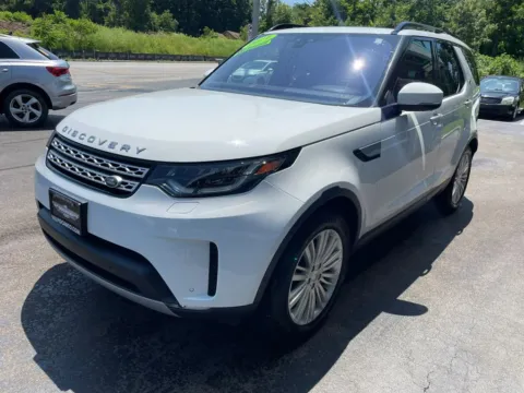 More photos of 2019 Land Rover Discovery HSE Luxury Sport Utility 4D at Valpo Car Co., IN