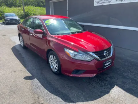 Photos of 2018 Nissan Altima 2.5 S Sedan 4D for sale in Valparaiso, IN at Valpo Car Co.