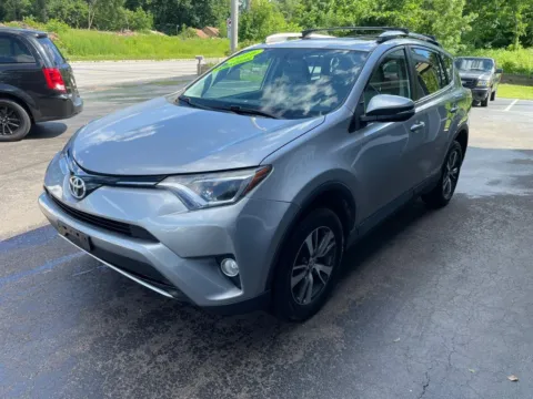 More photos of 2016 Toyota RAV4 XLE Sport Utility 4D at Valpo Car Co., IN