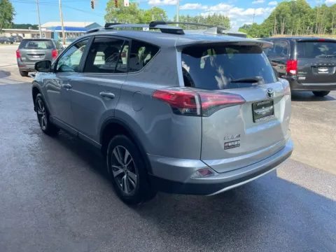 More photos of 2016 Toyota RAV4 XLE Sport Utility 4D at Valpo Car Co., IN