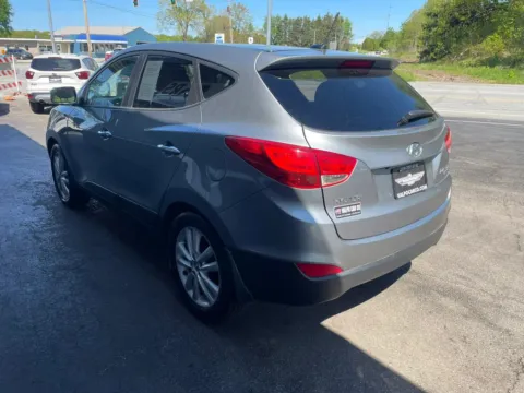 More photos of 2013 Hyundai Tucson Limited Sport Utility 4D at Valpo Car Co., IN