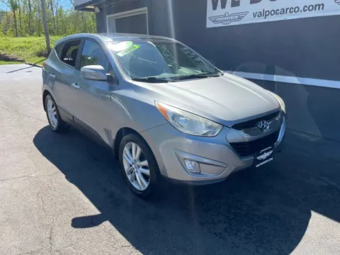 Photos of 2013 Hyundai Tucson Limited Sport Utility 4D for sale in Valparaiso, IN at Valpo Car Co.