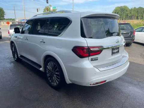 More photos of 2018 INFINITI QX80 Sport Utility 4D at Valpo Car Co., IN