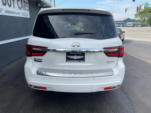 More photos of 2018 INFINITI QX80 Sport Utility 4D at Valpo Car Co., IN