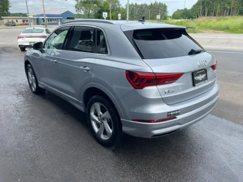 More photos of 2019 Audi Q3 Premium Sport Utility 4D at Valpo Car Co., IN