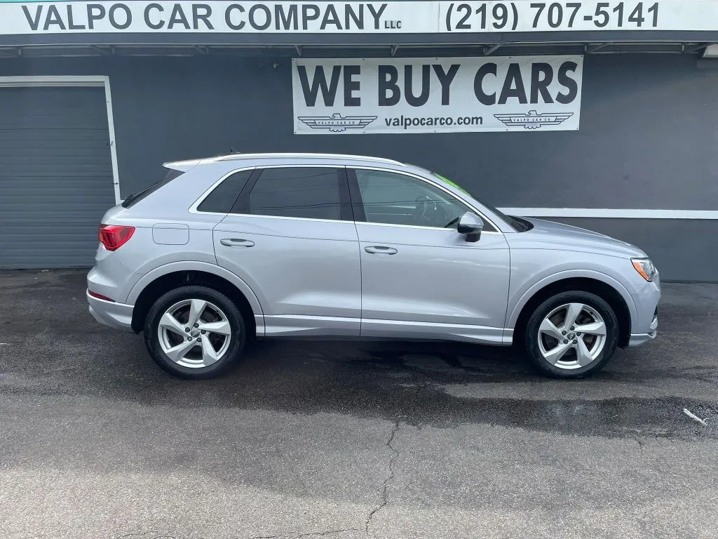 Silver 2019 Audi Q3 Premium Sport Utility 4D for sale in Valparaiso, IN