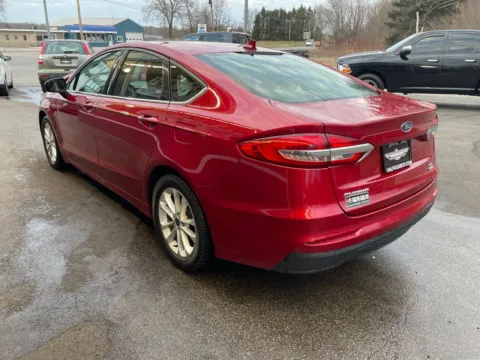 More photos of 2020 Ford Fusion SE Sedan 4D at Valpo Car Co., IN