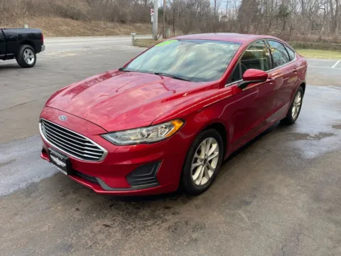 More photos of 2020 Ford Fusion SE Sedan 4D at Valpo Car Co., IN