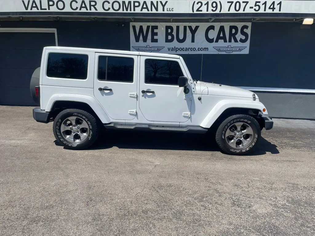 White 2017 Jeep Wrangler Unlimited Sahara Sport Utility 4D for sale in Valparaiso, IN