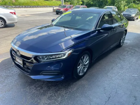 More photos of 2018 Honda Accord LX Sedan 4D at Valpo Car Co., IN