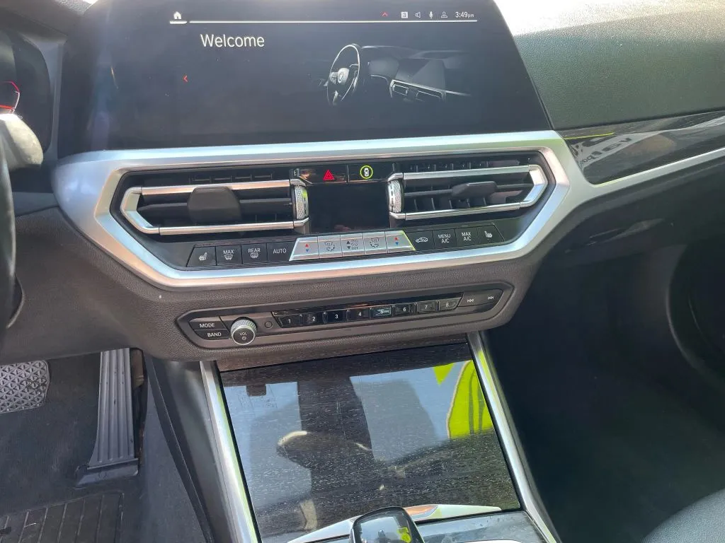 2020 BMW 3 Series 330i - Photo 14