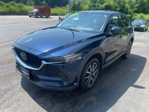 More photos of 2017 MAZDA CX-5 Grand Touring Sport Utility 4D at Valpo Car Co., IN