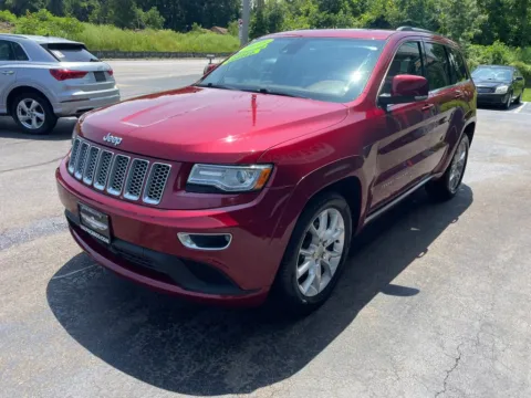More photos of 2015 Jeep Grand Cherokee Summit Sport Utility 4D at Valpo Car Co., IN