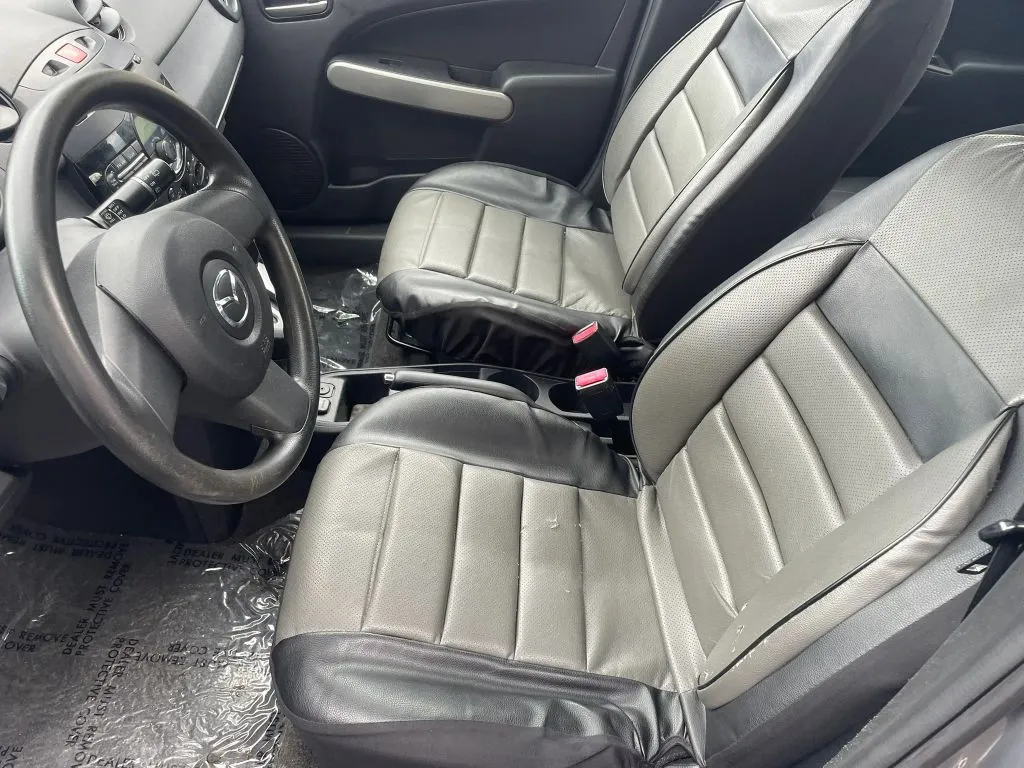 2012 Mazda Mazda2 Sport - Photo 8