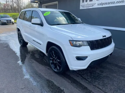 Photos of 2018 Jeep Grand Cherokee Altitude Sport Utility 4D for sale in Valparaiso, IN at Valpo Car Co.