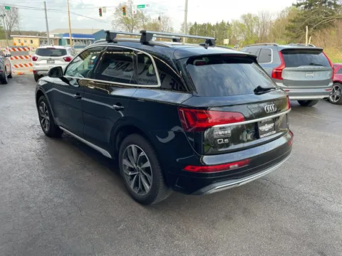 More photos of 2021 Audi Q5 45 TFSI Premium Plus Sport Utility 4D at Valpo Car Co., IN