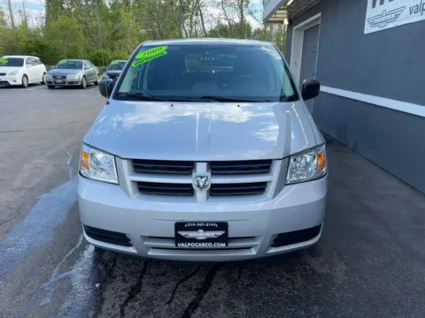 Another view of 2009 Dodge Grand Caravan Passenger SE Minivan 4D for sale in Valparaiso, IN at Valpo Car Co.