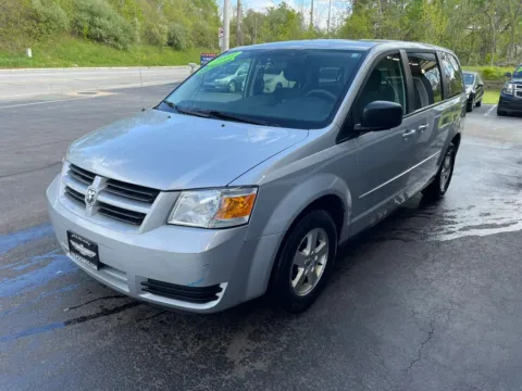 More photos of 2009 Dodge Grand Caravan Passenger SE Minivan 4D at Valpo Car Co., IN