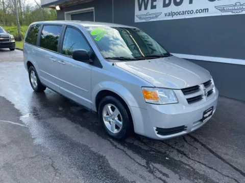 Photos of 2009 Dodge Grand Caravan Passenger SE Minivan 4D for sale in Valparaiso, IN at Valpo Car Co.