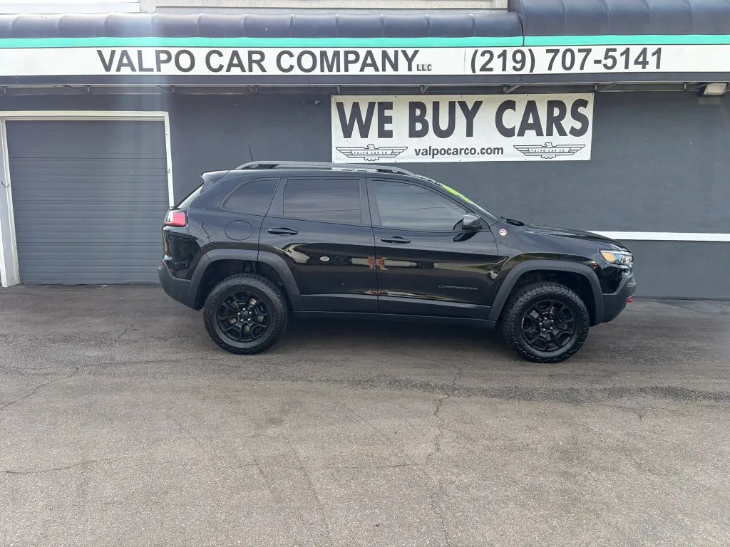 Black 2019 Jeep Cherokee TrailHawk Sport Utility 4D for sale in Valparaiso, IN
