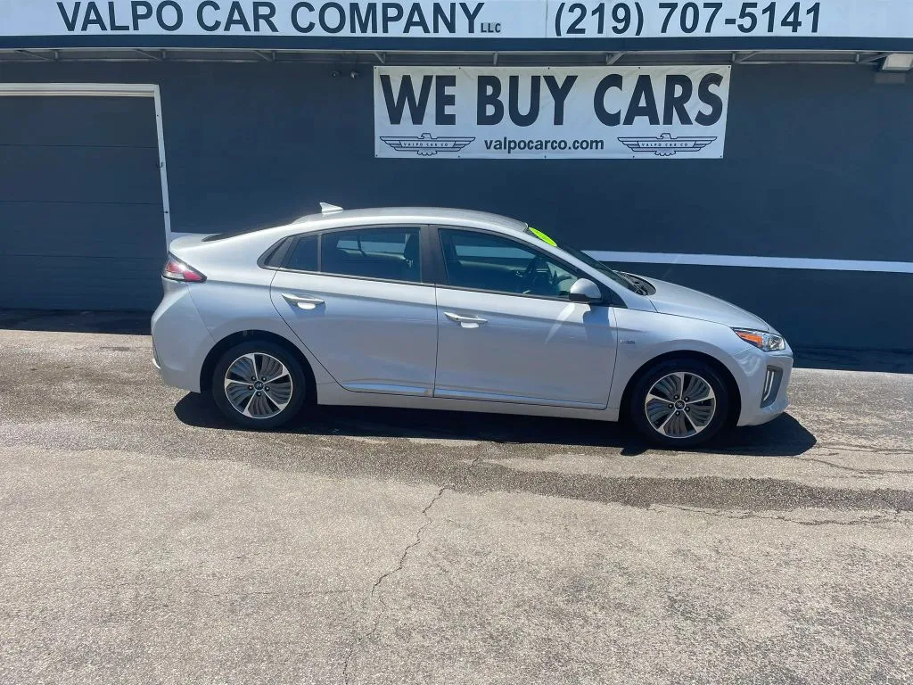 Silver 2020 Hyundai Ioniq Plug-in Hybrid SE Hatchback 4D for sale in Valparaiso, IN