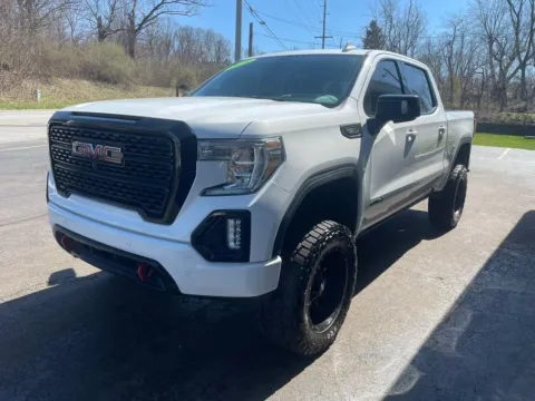 More photos of 2021 GMC Sierra 1500 Crew Cab AT4 Pickup 4D 5 3/4 ft at Valpo Car Co., IN