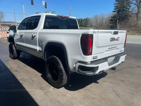More photos of 2021 GMC Sierra 1500 Crew Cab AT4 Pickup 4D 5 3/4 ft at Valpo Car Co., IN