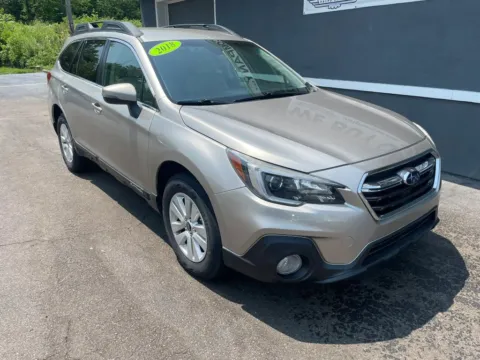 Photos of 2018 Subaru Outback 2.5i Premium Wagon 4D for sale in Valparaiso, IN at Valpo Car Co.