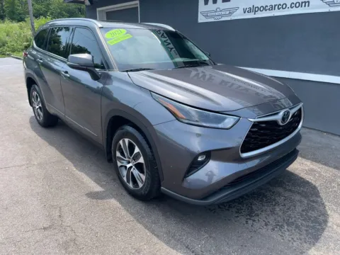 Photos of 2021 Toyota Highlander XLE Sport Utility 4D for sale in Valparaiso, IN at Valpo Car Co.