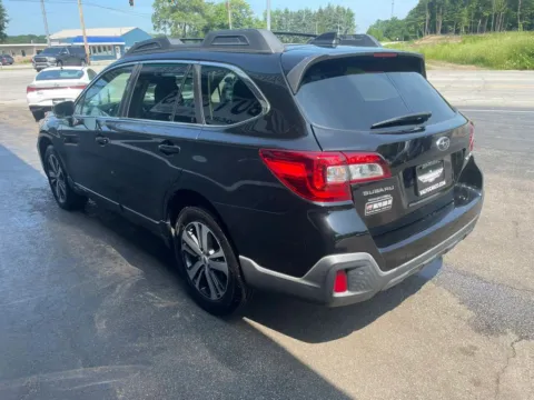 More photos of 2019 Subaru Outback 2.5i Limited Wagon 4D at Valpo Car Co., IN
