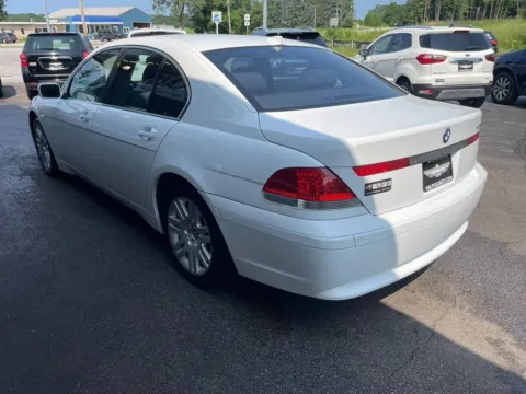 More photos of 2002 BMW 7 Series 745i Sedan 4D at Valpo Car Co., IN