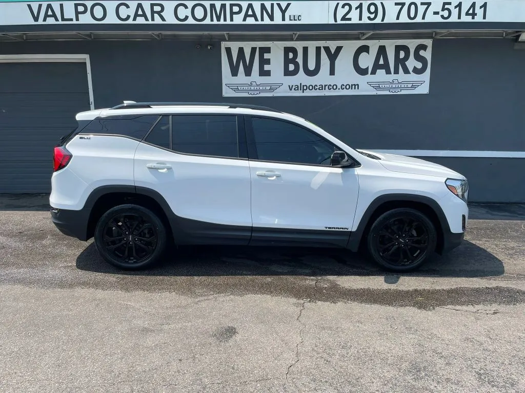 White 2020 GMC Terrain SLE Sport Utility 4D for sale in Valparaiso, IN