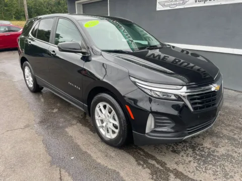 Photos of 2022 Chevrolet Equinox LT Sport Utility 4D for sale in Valparaiso, IN at Valpo Car Co.