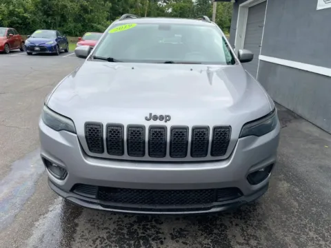 Another view of 2019 Jeep Cherokee Altitude Sport Utility 4D for sale in Valparaiso, IN at Valpo Car Co.