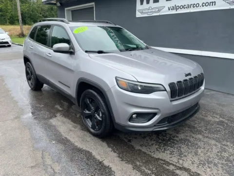 Photos of 2019 Jeep Cherokee Altitude Sport Utility 4D for sale in Valparaiso, IN at Valpo Car Co.