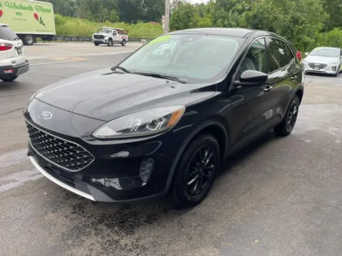 More photos of 2020 Ford Escape SE Sport Utility 4D at Valpo Car Co., IN