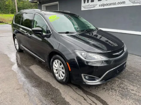 Photos of 2018 Chrysler Pacifica Touring L Minivan 4D for sale in Valparaiso, IN at Valpo Car Co.