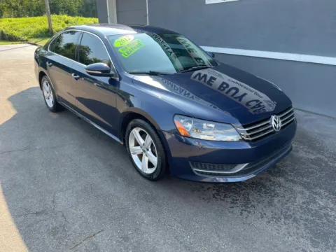 Photos of 2012 Volkswagen Passat 2.5L SE Sedan 4D for sale in Valparaiso, IN at Valpo Car Co.