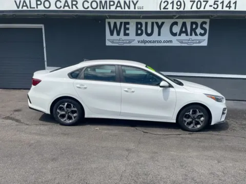 White 2020 Kia Forte LXS Sedan 4D for sale in Valparaiso, IN
