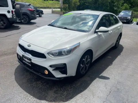 More photos of 2020 Kia Forte LXS Sedan 4D at Valpo Car Co., IN