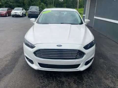 Another view of 2016 Ford Fusion SE Sedan 4D for sale in Valparaiso, IN at Valpo Car Co.