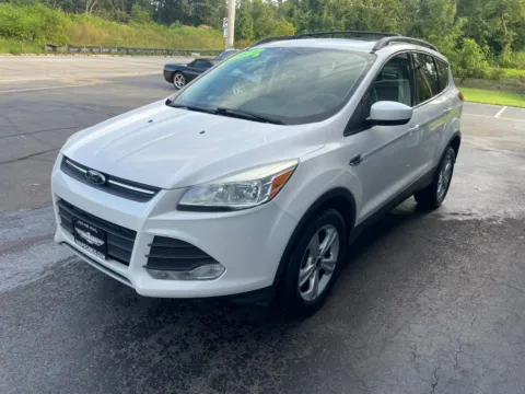More photos of 2014 Ford Escape SE Sport Utility 4D at Valpo Car Co., IN