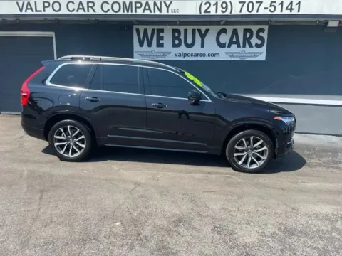 Black 2018 Volvo XC90 T6 Momentum Sport Utility 4D for sale in Valparaiso, IN