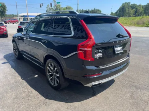 More photos of 2018 Volvo XC90 T6 Momentum Sport Utility 4D at Valpo Car Co., IN