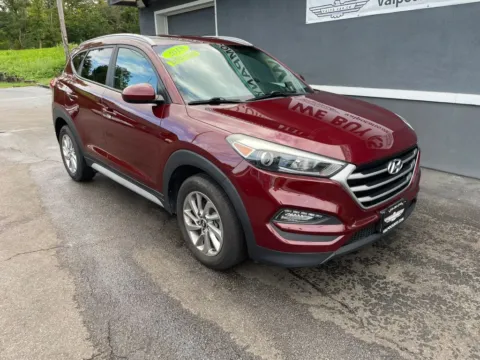 Photos of 2018 Hyundai Tucson SEL Sport Utility 4D for sale in Valparaiso, IN at Valpo Car Co.