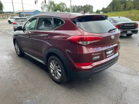 More photos of 2018 Hyundai Tucson SEL Sport Utility 4D at Valpo Car Co., IN