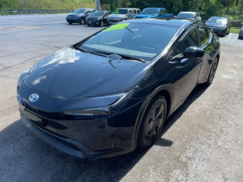 More photos of 2023 Toyota Prius LE Hatchback 4D at Valpo Car Co., IN