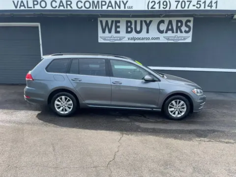 Gray 2018 Volkswagen Golf SportWagen TSI S Wagon 4D for sale in Valparaiso, IN