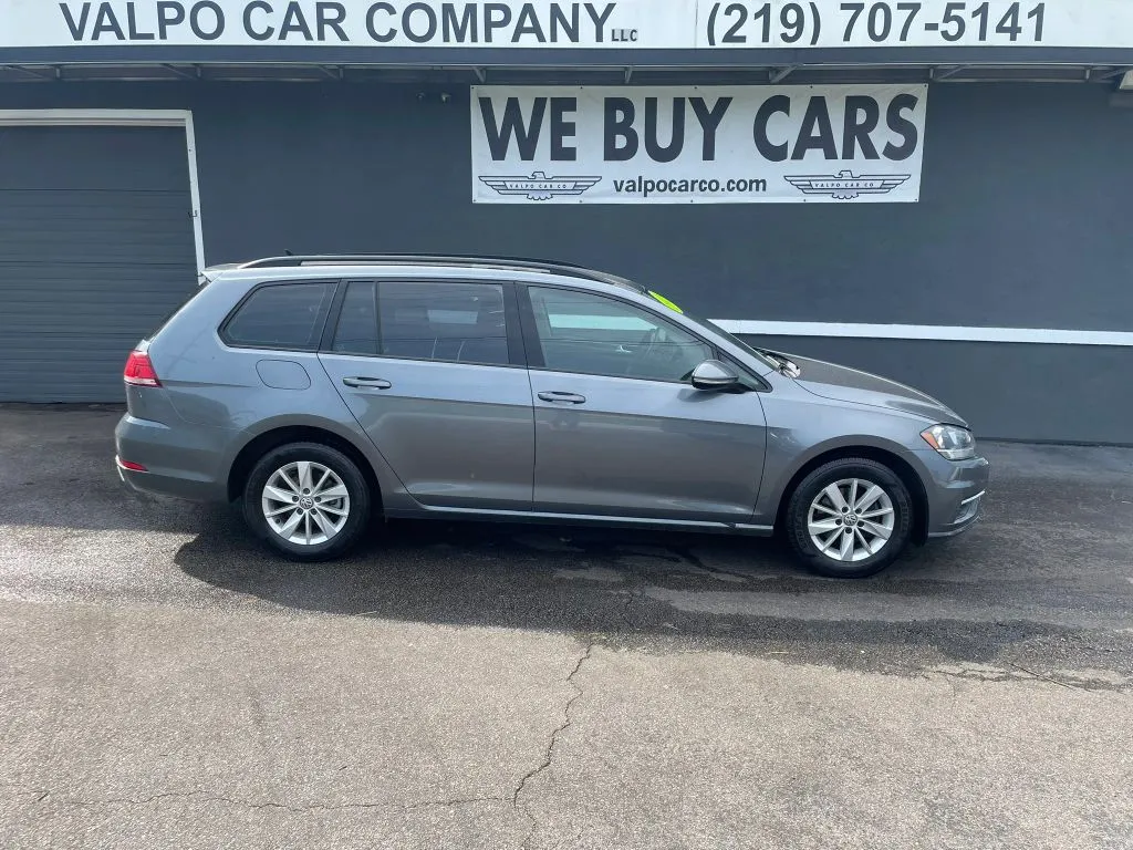 Gray 2018 Volkswagen Golf SportWagen TSI S Wagon 4D for sale in Valparaiso, IN